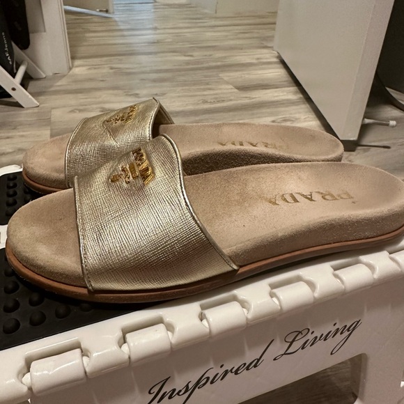 Prada sandals gold - Picture 4 of 5